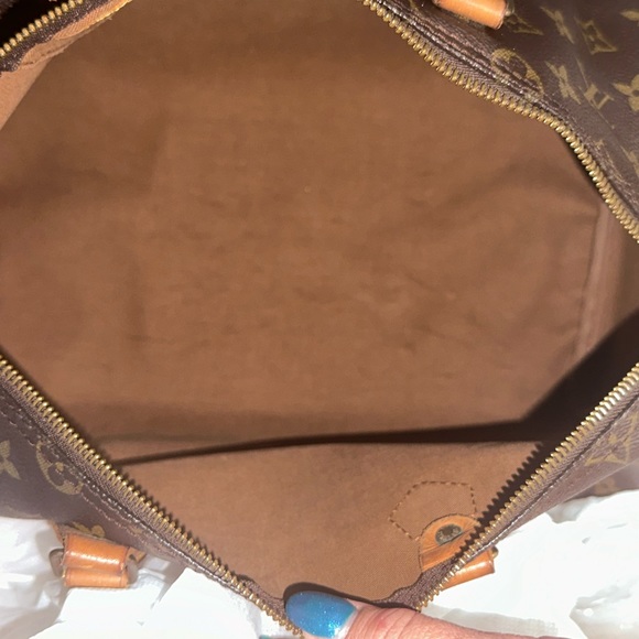 Louis Vuitton Monogram Canvas Speedy 35